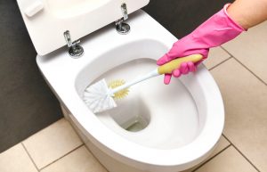 Easy Green Bathroom Cleaning Tips